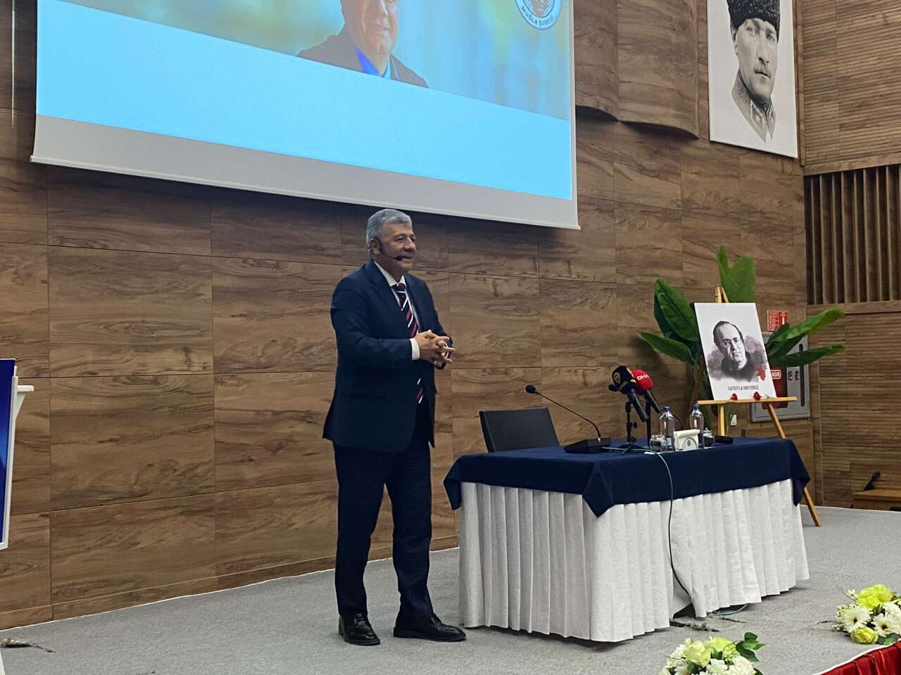 Mustafa Balbay Muğla’da Okurlarıyla Buluştu 3